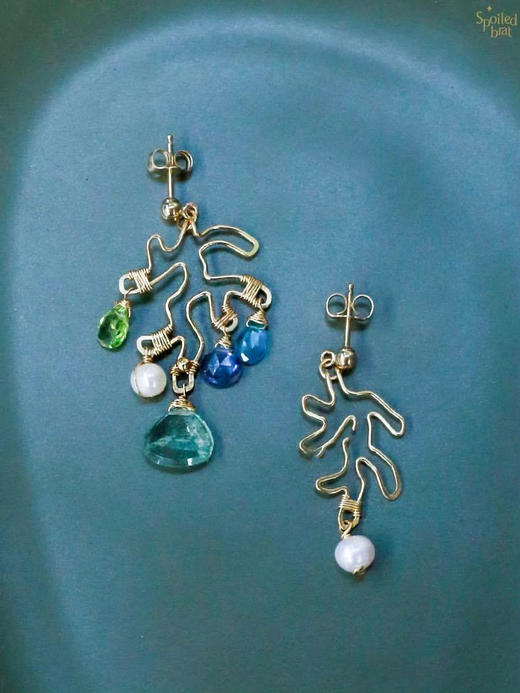SpoiledBrat Jewelry珊瑚系列｜海蓝宝珍珠磷灰石不对称耳环 商品图0