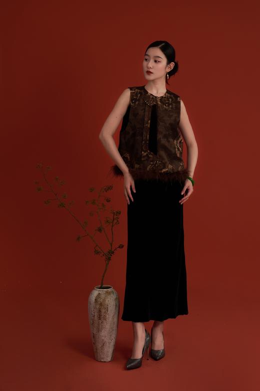 荷言GL 茗辰 真丝丝毛提花蝴蝶繁花暗纹中式对襟马甲 可拆卸驼鸟毛手工绕线一字扣+玉石扣头 商品图0