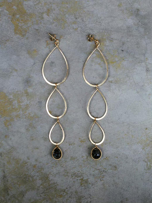 SpoiledBrat Jewelry黑发晶四层水滴耳环 商品图0