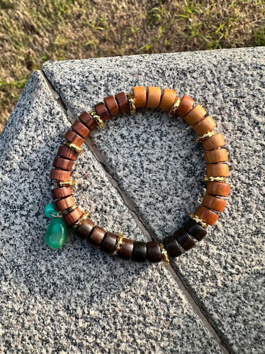 SpoiledBrat Jewelry檀香木澳洲玉手串 商品图2