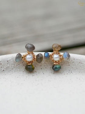 SpoiledBrat Jewelry十字耳环系列｜斜长石 珍珠耳环