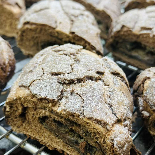 树根面包  奶酪和奥利奥碎夹心 商品图0