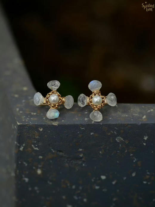 SpoiledBrat Jewelry十字耳环系列｜月光石珍珠耳环 商品图0