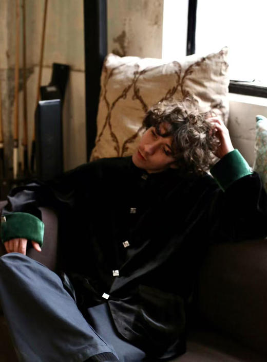 盛唐牡丹| 泊野男士丝绒外套 商品图4