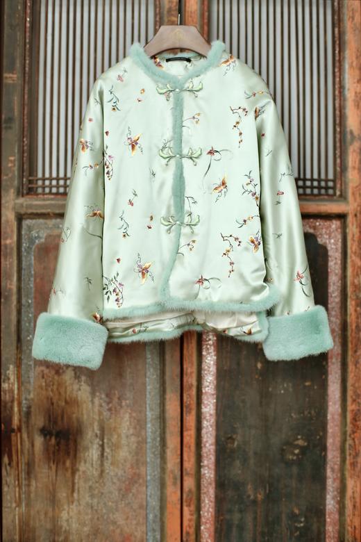 盛唐牡丹 | 竹璜绿真丝手推绣水貂棉外套 商品图0