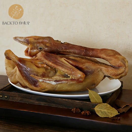 生态咸鹅 ≥5斤/只   归来兮农场散养白鹅晒制  全国配送（偏远地区除外） 商品图0
