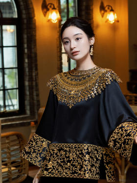 盛唐牡丹 |盘金手推绣真丝上衣+宫廷钉珠装饰云肩/黑金色