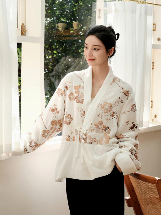 盛唐牡丹 | 丝绒烫金花扣夹棉外套 商品图0