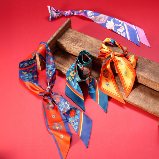 马年团团国风纹样丝巾带 商品图3