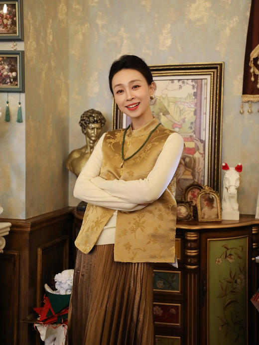 盛唐牡丹 | 松花黄真丝漳缎对襟马甲 商品图8