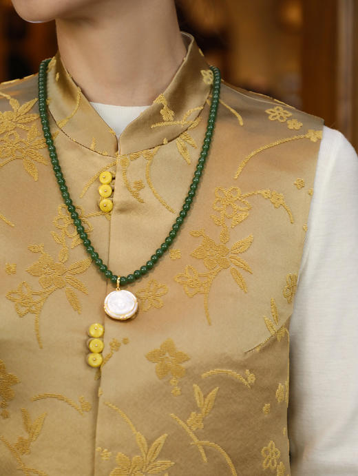 盛唐牡丹 | 松花黄真丝漳缎对襟马甲 商品图5