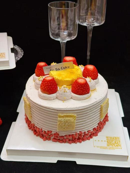 草莓奶皮子蛋糕（根据排单2-3小时左右） 商品图2