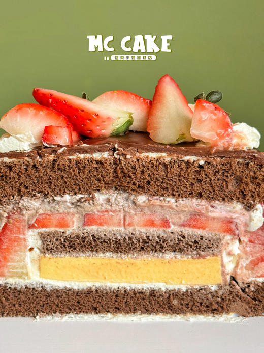 草莓布蕾巧克力蛋糕 商品图3