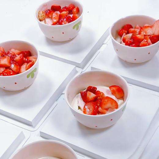 【与你“莓”好】幸福是一个草莓Kitty碗 小蛋糕 商品图1