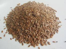 亚麻籽，亚麻籽粉（烤熟磨粉），亚麻籽粉需放冰箱冷藏