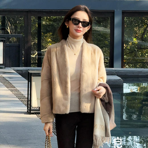 【预售7天】良木礼水貂外套（D251102761F） 商品图3