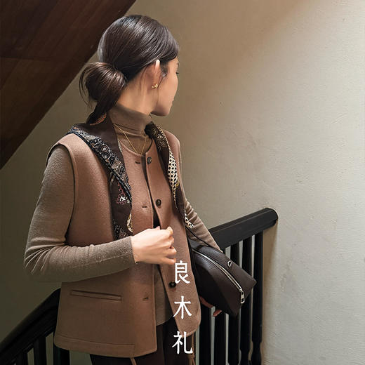 【特价不退不换】【部分现货】良木礼羊绒马甲（D2582100） 商品图3