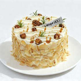 焦糖杏仁咸奶油蛋糕