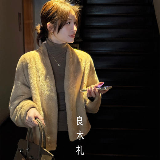 【预售7天】良木礼水貂外套（D251102761F） 商品图1