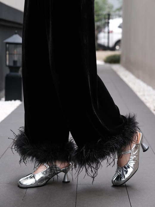 盛唐婧 | 新中式真丝丝绒鸵鸟毛阔腿裤 商品图0