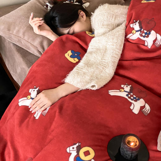 【换季出清】自然醒高克重牛奶绒四件套-发财小马（送元宝抱枕）MT 商品图8