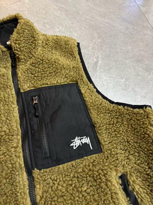 斯图西两面穿的马甲..很有范儿...男女同款 商品图5