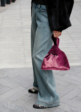 盛唐婧|爆款薄绒直筒牛仔裤&手拿包(粉色丝绒)