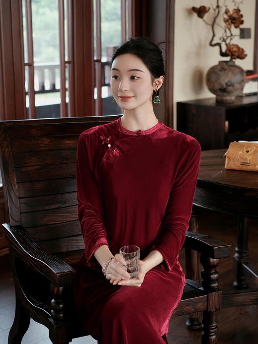 盛唐牡丹| 真丝丝绒花扣斜襟旗袍裙 商品图2