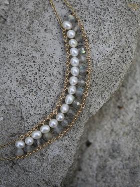 SpoiledBrat Jewelry珍珠斜长石/月光石轨道项链