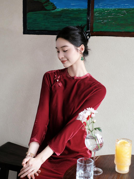 盛唐牡丹| 真丝丝绒花扣斜襟旗袍裙 商品图1