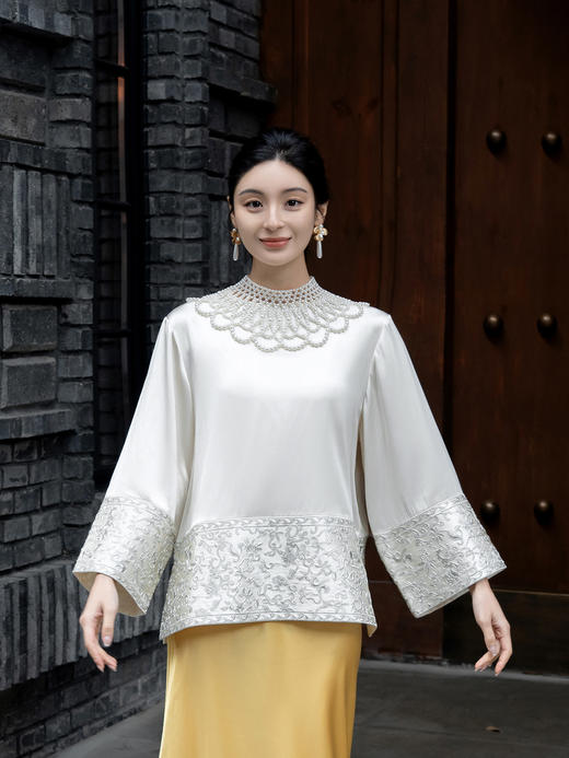 盛唐牡丹 |盘银手推绣真丝上衣+宫廷钉珠装饰云肩/珍珠白 商品图1