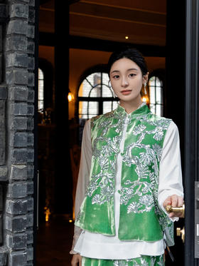 盛唐牡丹| 钉珠银松刺绣真丝丝绒马甲