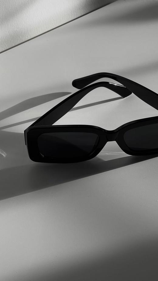 SpoiledBrat Jewelry黑尖晶大耳圈 商品图5