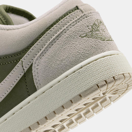 Air Jordan 1 Low SE 大童运动鞋 HV4396 商品图7