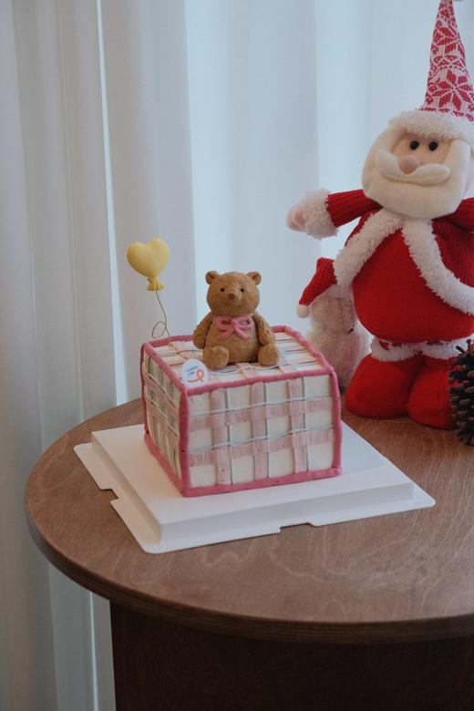 小熊气球·奶油蛋糕 商品图0