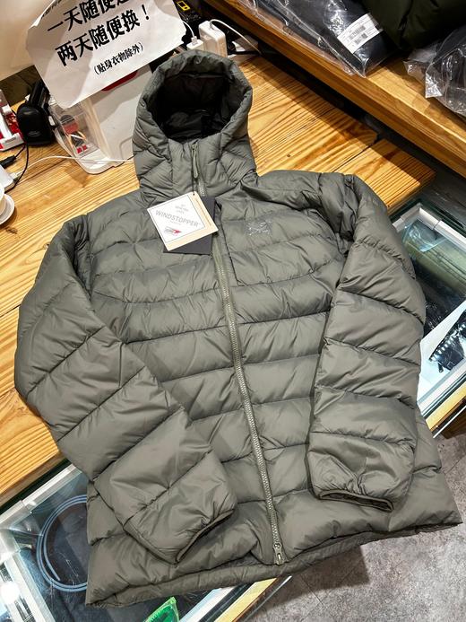 无折扣 现货十几件，SZN的HOODY排骨羽绒服..看刺绣就知道..谁买谁赚，男女同款 商品图2