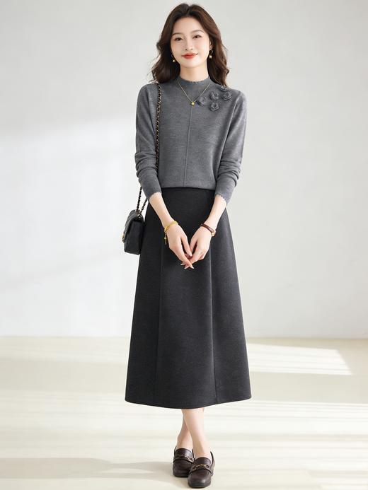 臣禾	【花朵毛衫】100%绵羊毛半高领正肩合体针织衫	JZ254090675 商品图3