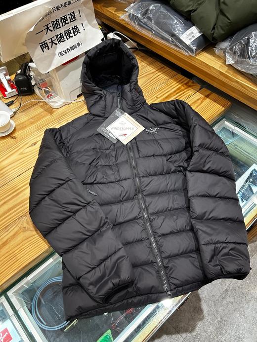 无折扣 现货十几件，SZN的HOODY排骨羽绒服..看刺绣就知道..谁买谁赚，男女同款 商品图3