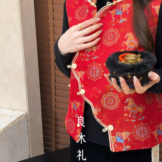 【特价不退换】【预售7天】良木礼国风水貂毛马甲（1795） 商品图3