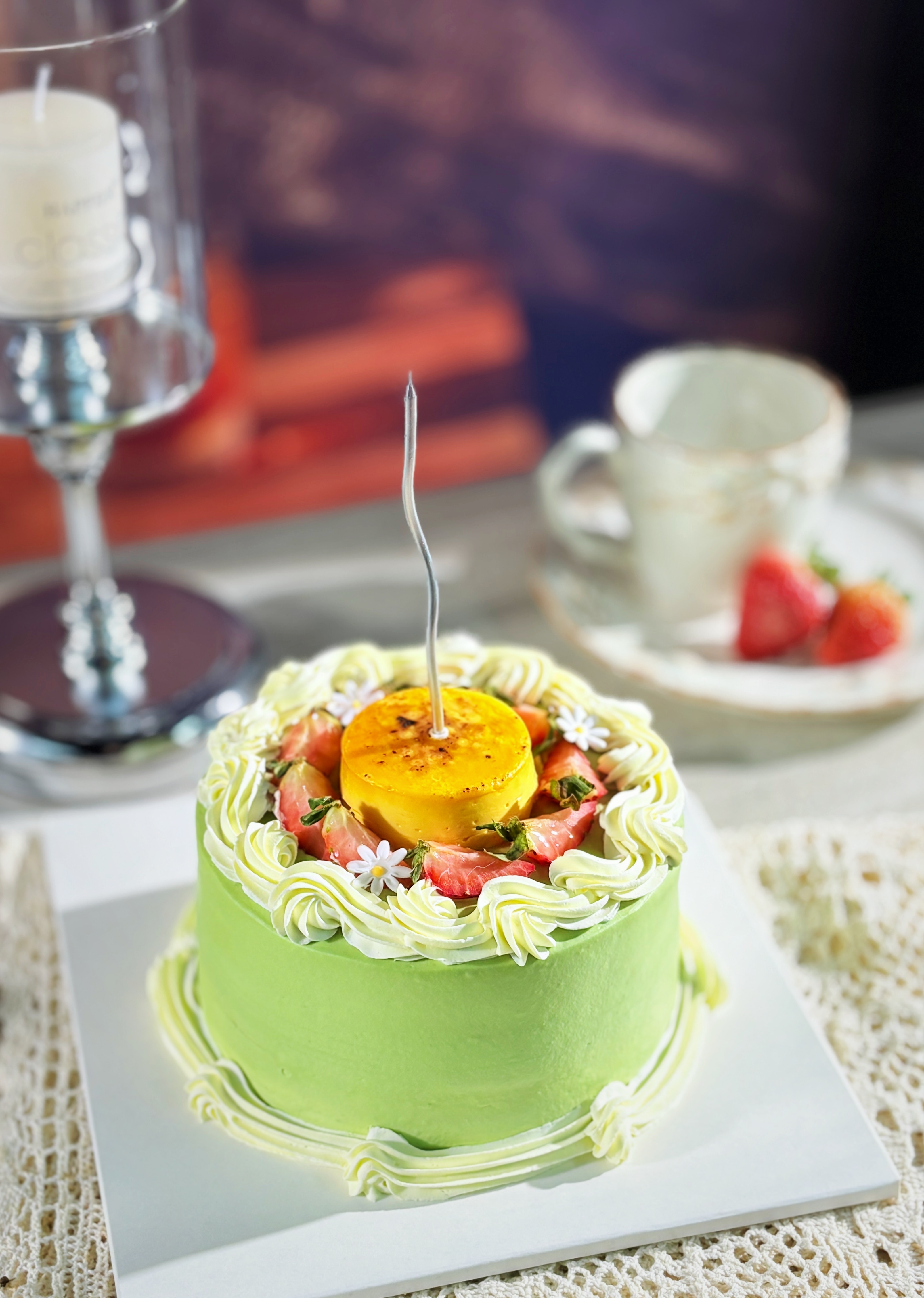 草莓开心果布蕾