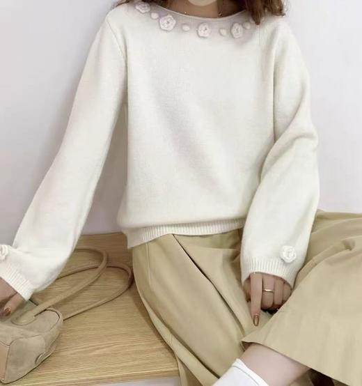 自营【超美针织衫】M09超有气质立体手工花朵一字肩毛衣-喜出 商品图4