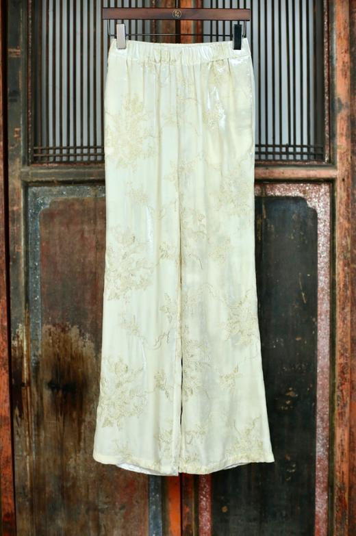 盛唐牡丹 | 米白色丝绒绣花松紧腰裤(有内衬) 商品图0