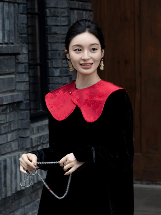 盛唐牡丹 | 蝶恋花真丝漳缎披肩 商品图1