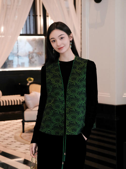 盛唐牡丹 | 扇子纹真丝漳缎串珠马甲 商品图0