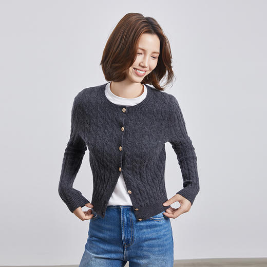 VogoPetite100%山羊绒亲肤舒适miu系绞花肌理上衣长袖开衫外套BP133F1515 商品图3