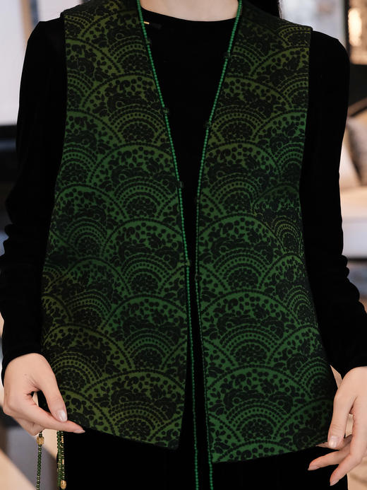 盛唐牡丹 | 扇子纹真丝漳缎串珠马甲 商品图1