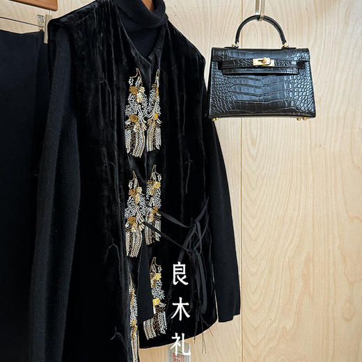 【特价不退换|现货】良木礼桑蚕丝马甲（2710） 商品图4