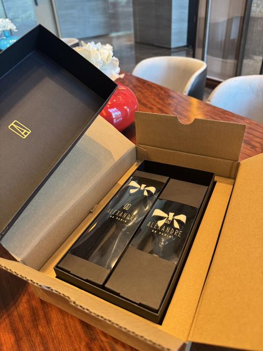 法国🇫🇷限定 AX家 圣诞礼盒  蝴蝶结 气垫梳猪棕毛 商品图0