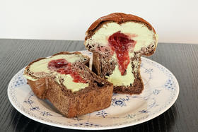 巧克力草莓抹茶酸奶吐司（圣诞限定）