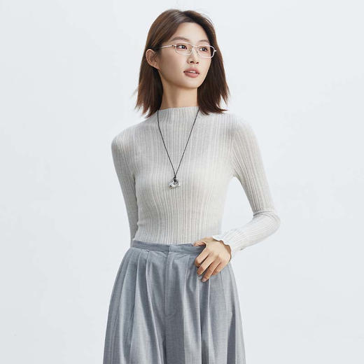 VogoPetite羊毛羊绒 精纺不规则坑条长袖打底衫 BP141D0008 商品图2